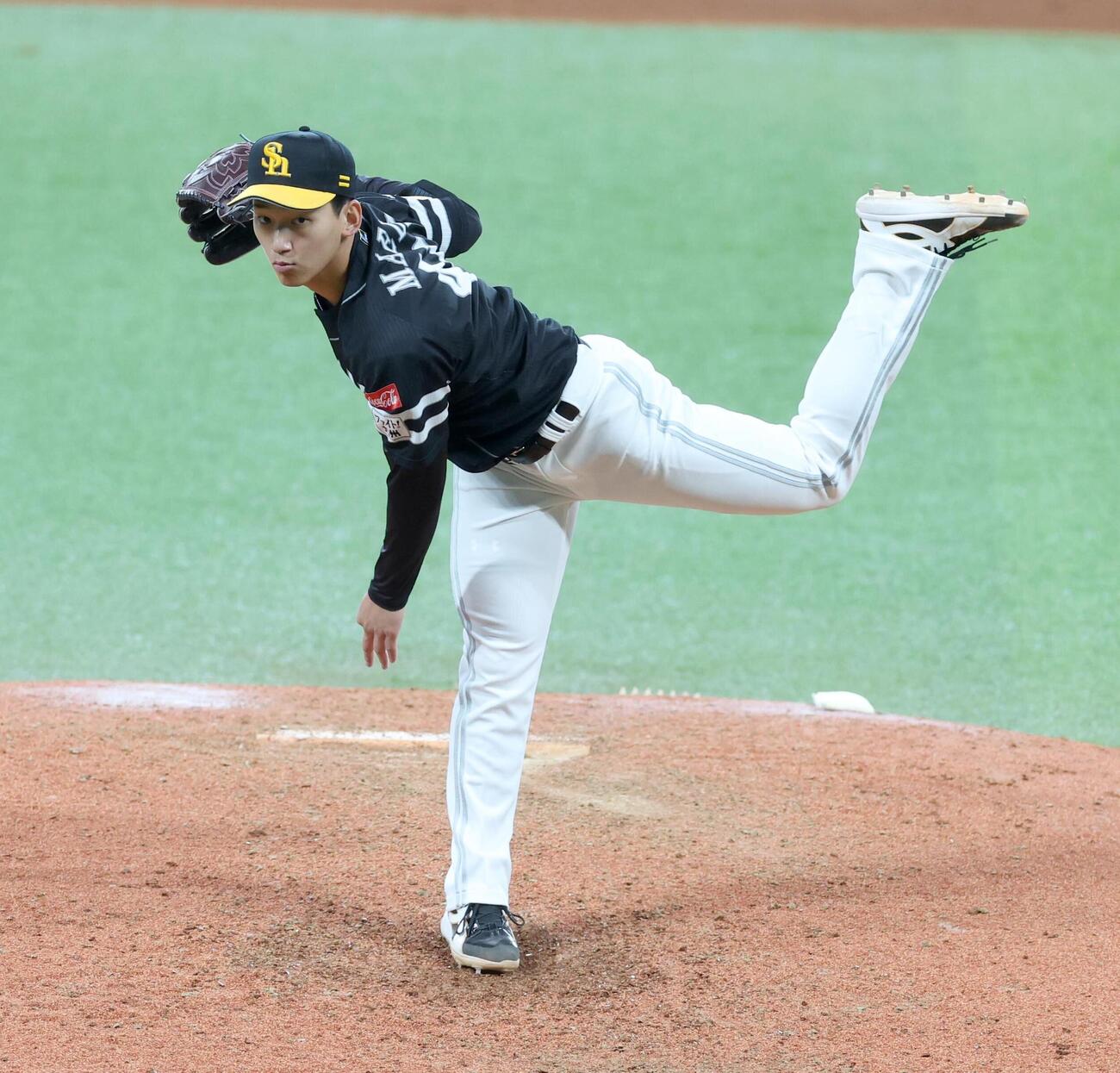 日本ハム対ソフトバンク　力投する前田悠伍（撮影・黒川智章）