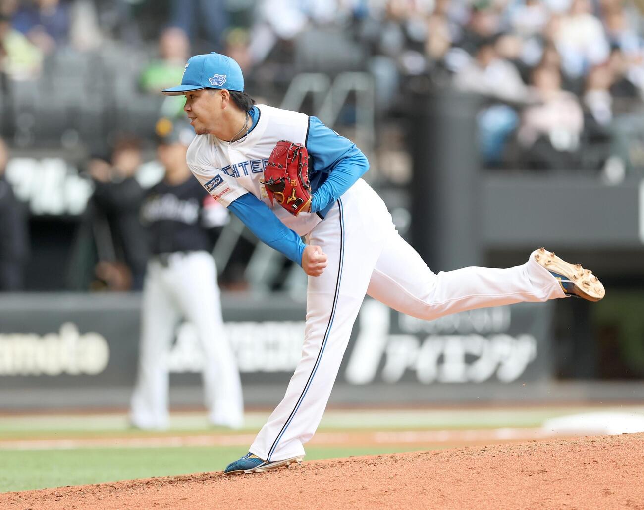 日本ハム対ソフトバンク　4回に登板の金村尚真（撮影・黒川智章）