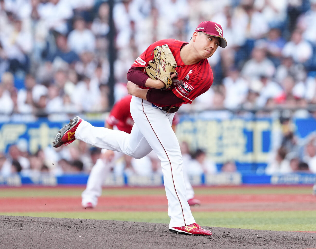 ロッテ対楽天　先発し力投する楽天藤井聖（撮影・鈴木みどり）