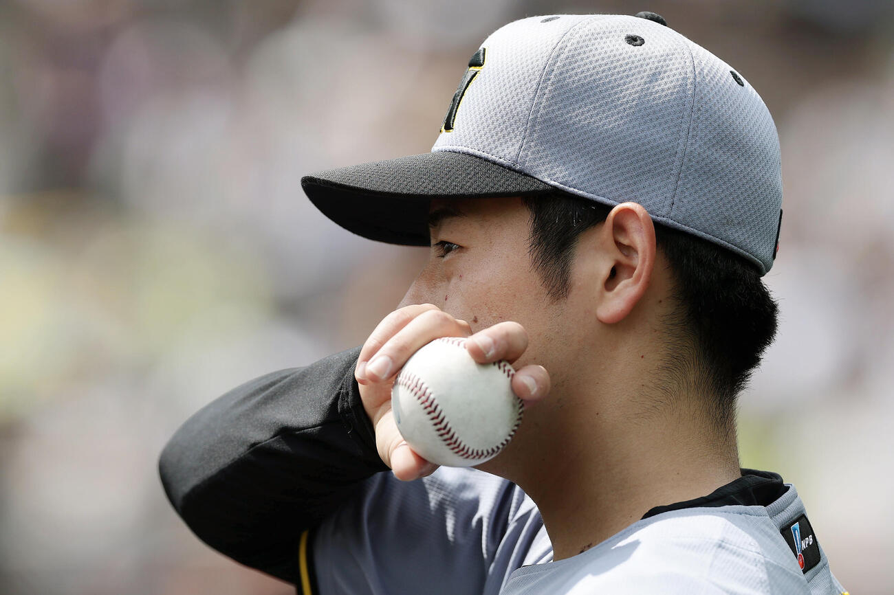 ファーム・リーグ西地区オリックス戦で投球に備える阪神下村海翔（撮影・前田充）