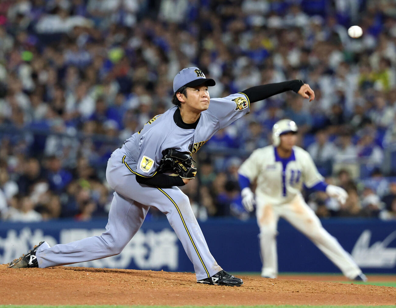 DeNA対阪神　力投を続ける阪神高橋遥人（撮影・浅見桂子）