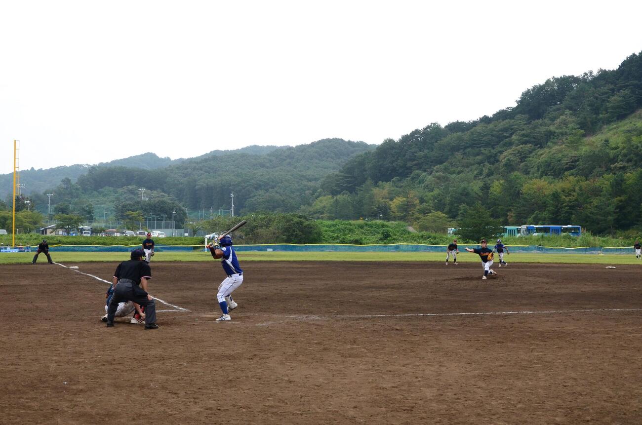 人工芝ではなかった駿河台大学の旧野球場（駿河台大学提供）