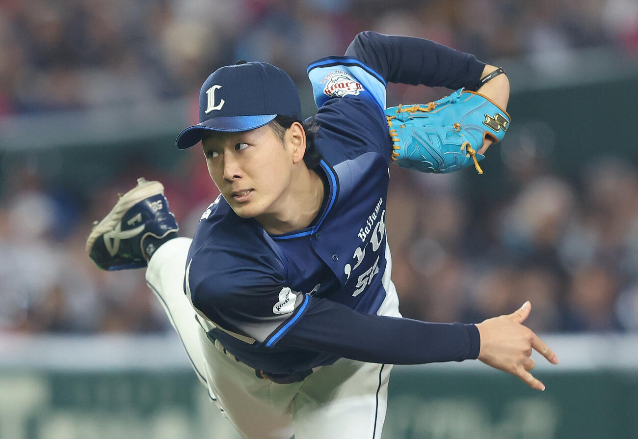 楽天対西武　8回裏、力投する篠原響（撮影・河田真司）