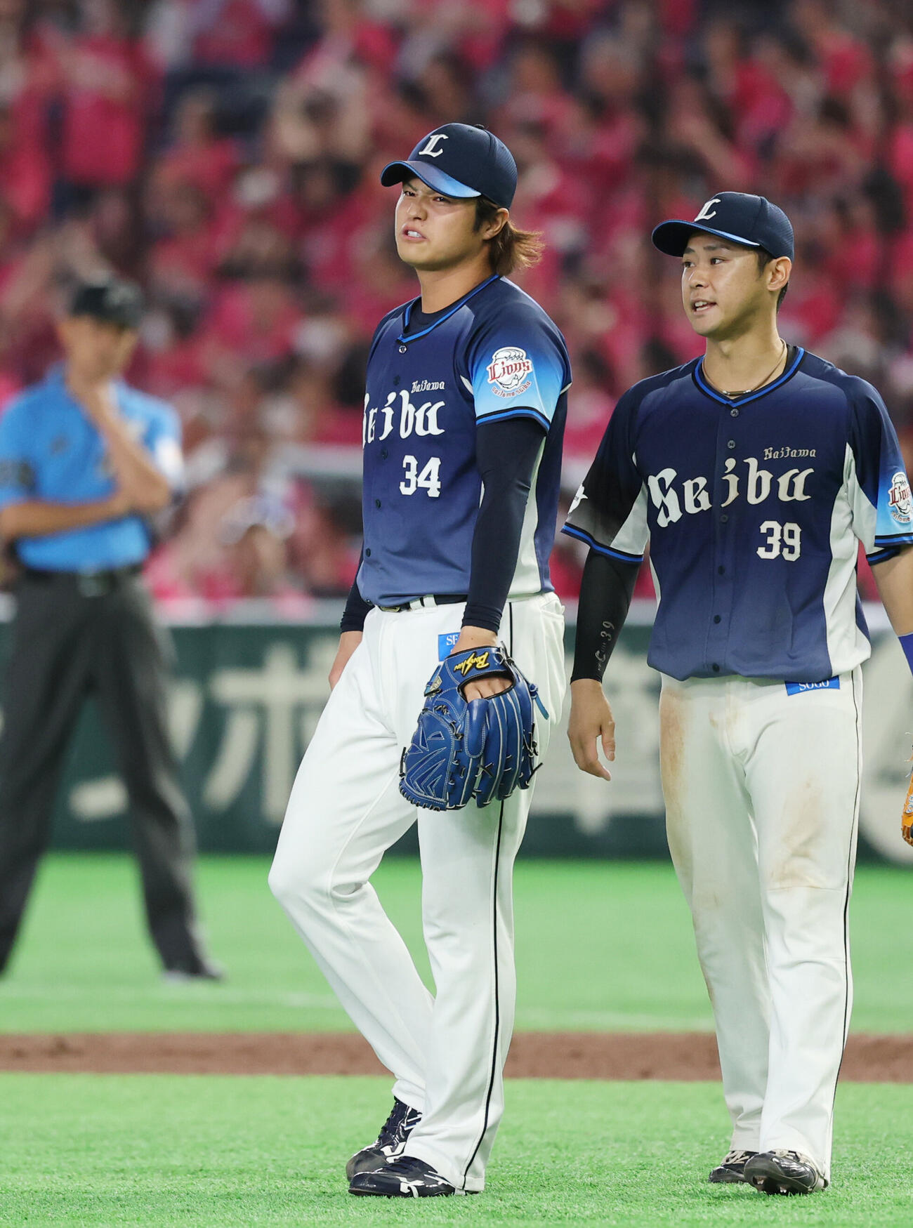 楽天対西武　9回裏楽天1死三塁、同点に追いつかれ悔しい表情を見せる甲斐野央（撮影・増田悦実）