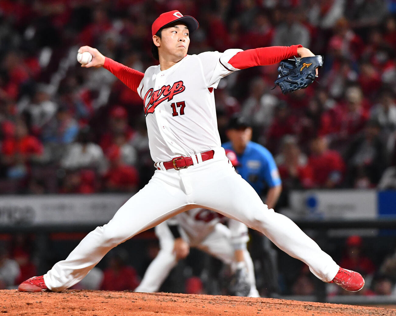 広島対巨人　8回表から登板した、広島4番手の常広羽也斗（撮影・岩下翔太）