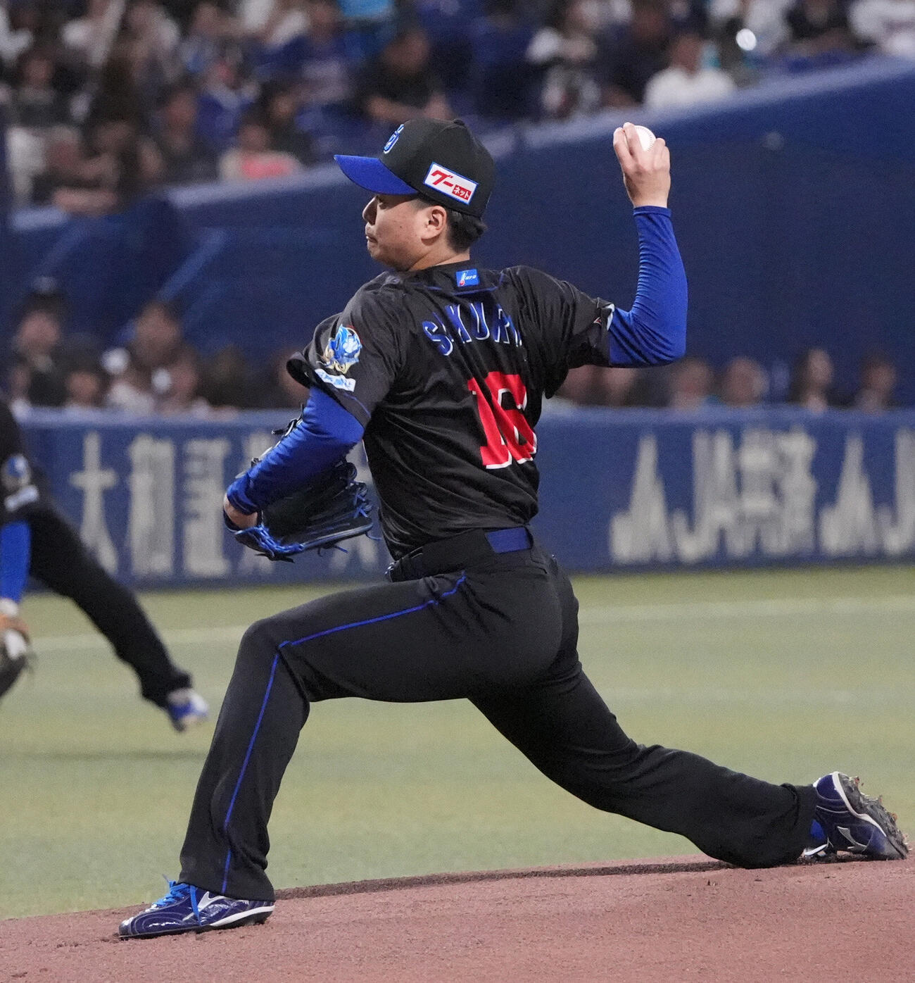 中日対DeNA　中日先発の桜井頼之介（撮影・森本幸一）