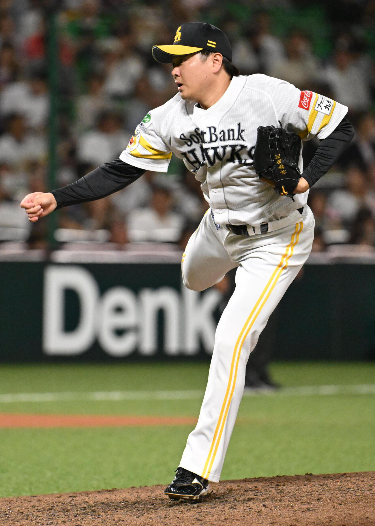 ソフトバンク対オリックス　ソフトバンク3番手投手の津森宥紀（撮影・林敢治）