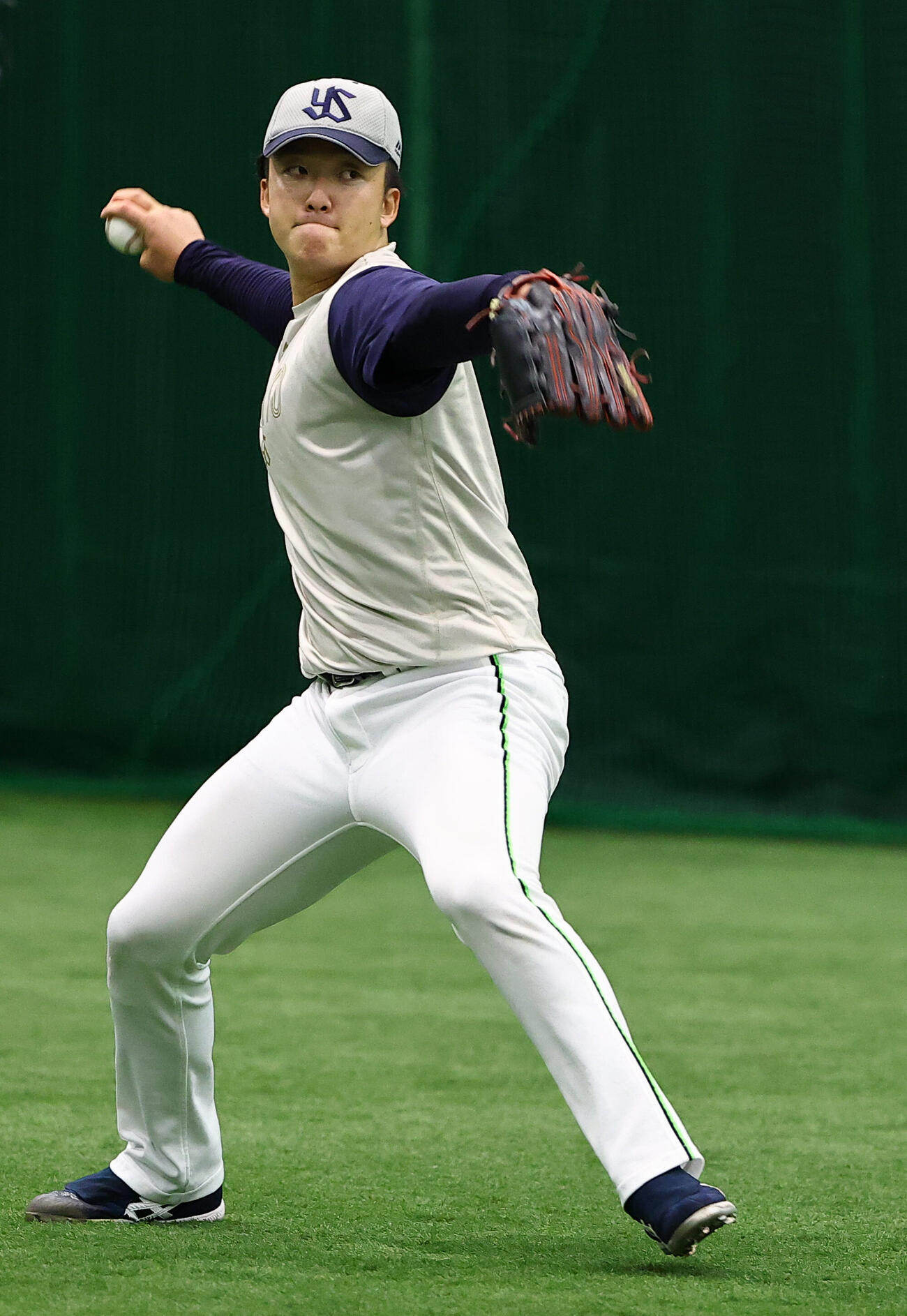 阪神対ヤクルト　キャッチボールをする吉村貢司郎（撮影・上田博志)