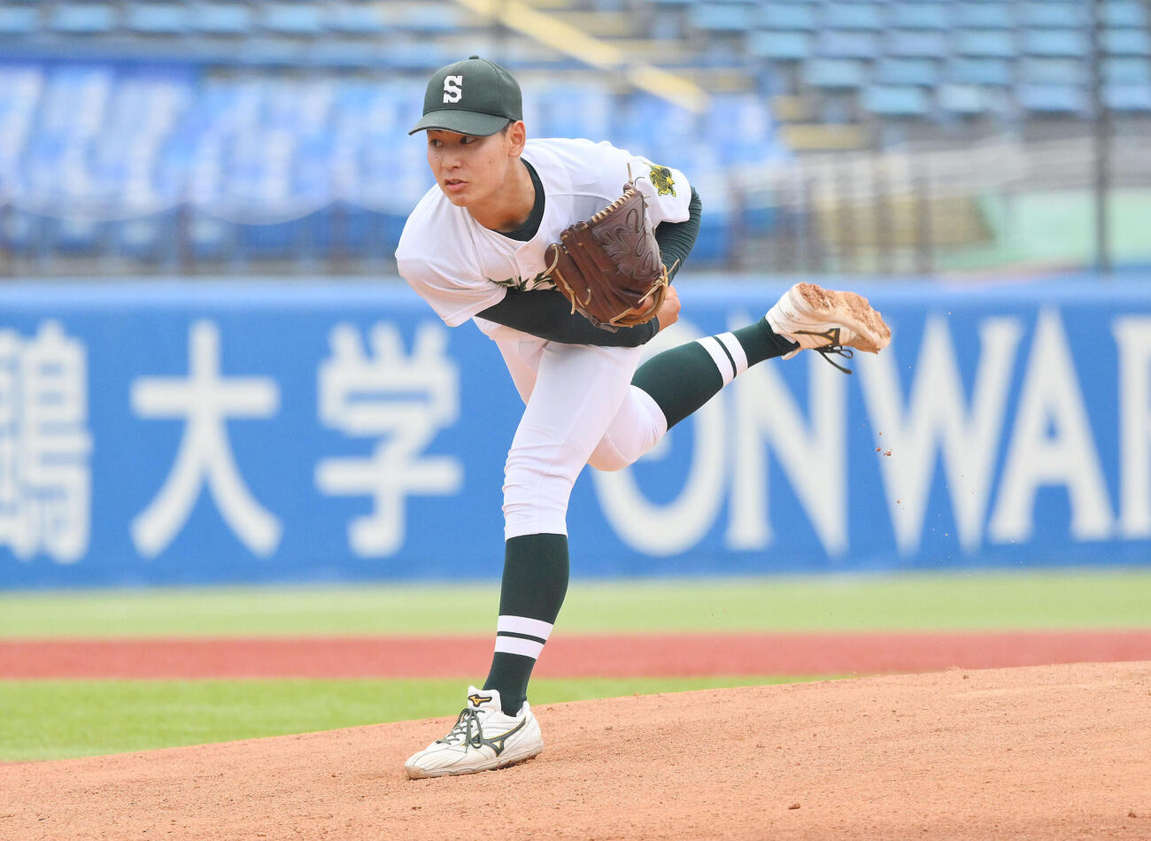 東洋大対専大　専大先発の多田結祐（撮影・滝沢徹郎）