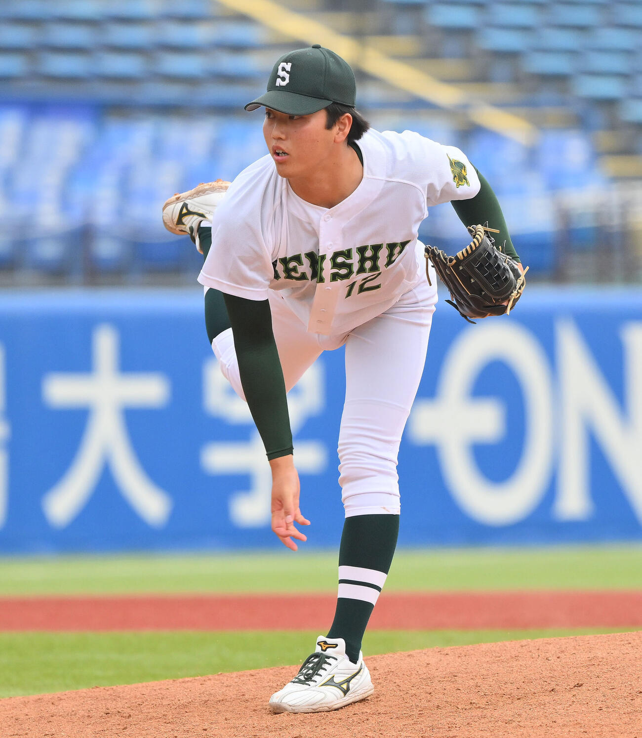 東洋大対専大　専大3番手の川上笈一郎（撮影・滝沢徹郎）
