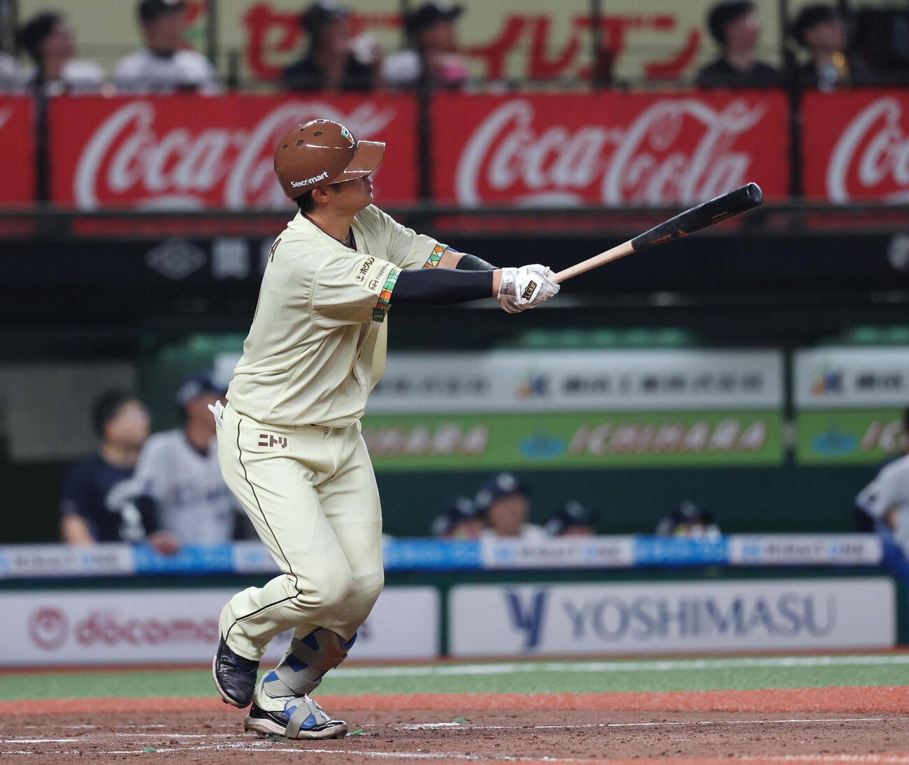 西武対日本ハム　5回表日本ハム無死、本塁打を放つ吉田賢吾（撮影・増田悦実）