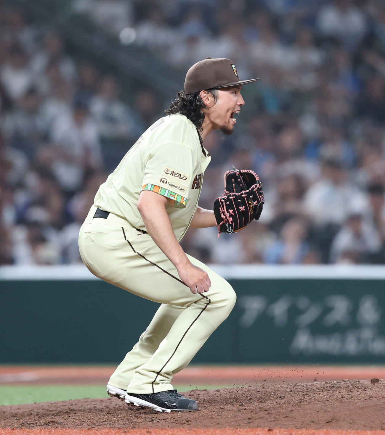 西武対日本ハム　6回裏を抑え声を上げる伊藤大海（撮影・増田悦実）