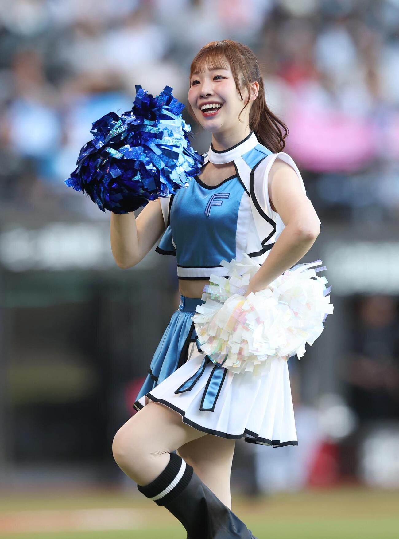 ファイターズガール松井みなみ
