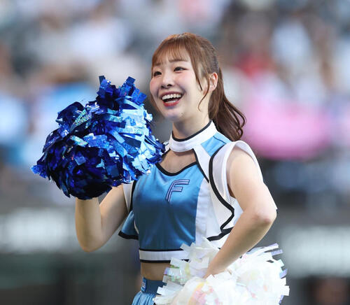 ファイターズガール松井みなみ