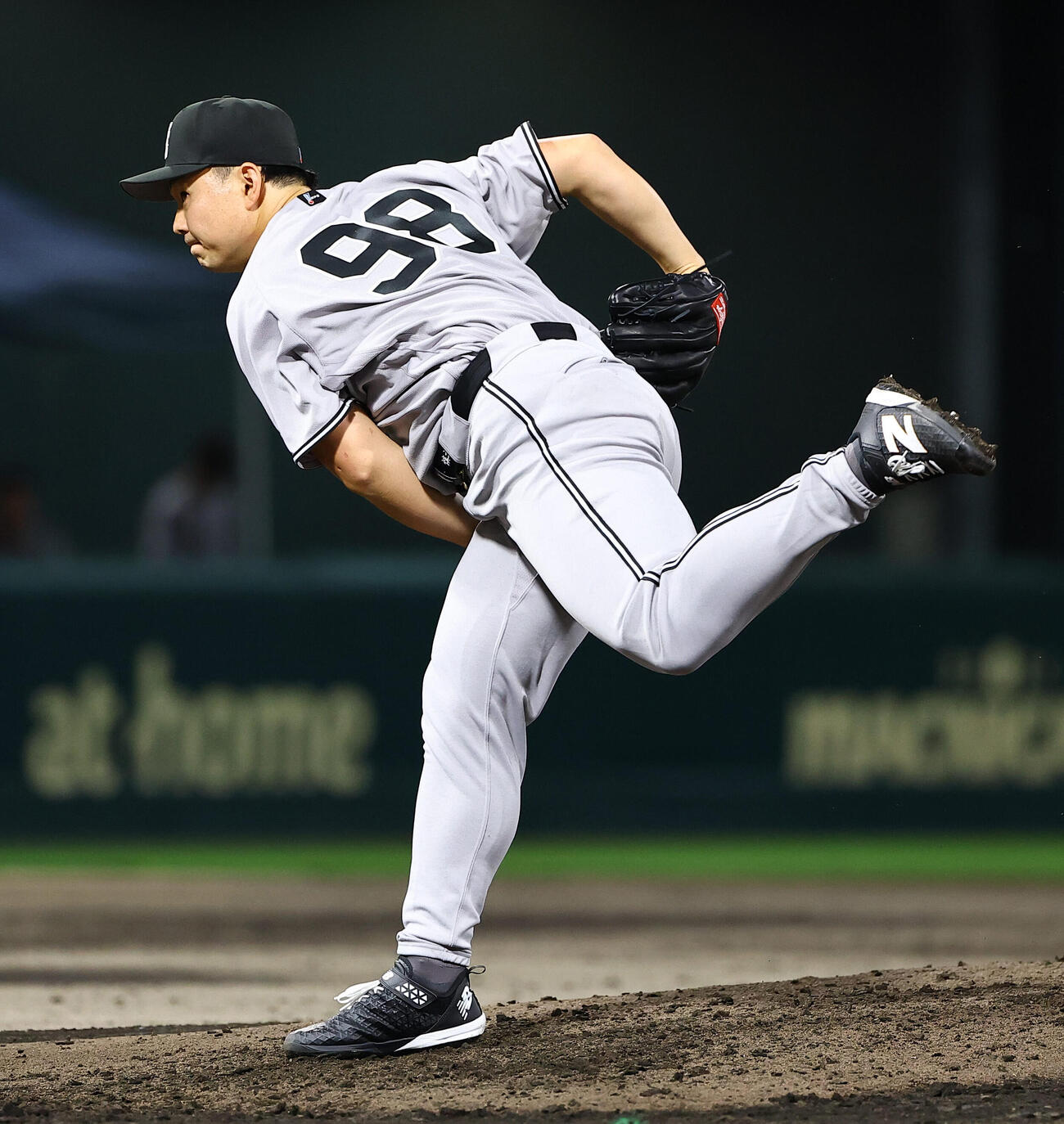 ファーム交流戦阪神対巨人　巨人2番手の小笠原慎之介（撮影・上田博志）