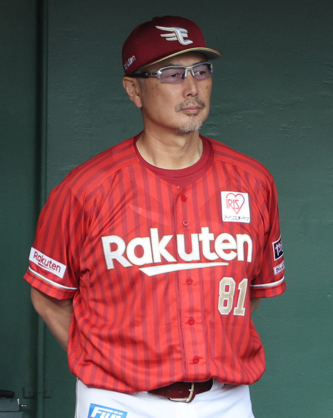 オリックス対楽天　ベンチで試合を見守る楽天吉井理人監督（撮影・西尾就之）
