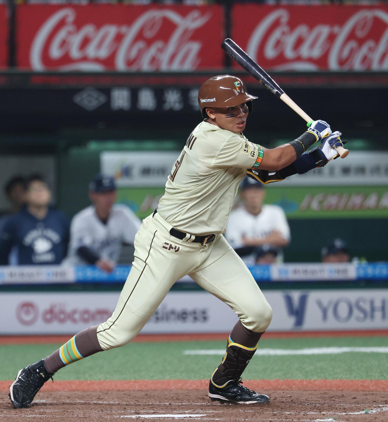 西武対日本ハム　5回表日本ハム2死満塁、適時打を放つ水谷瞬（撮影・増田悦実）