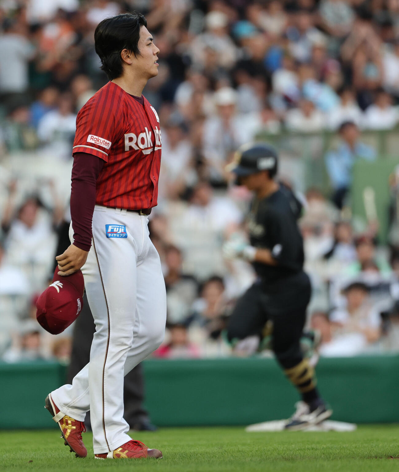 オリックス対楽天　7回裏オリックス1死満塁、中込陽翔は西川龍馬に本塁打を打たれぼう然（撮影・西尾就之）