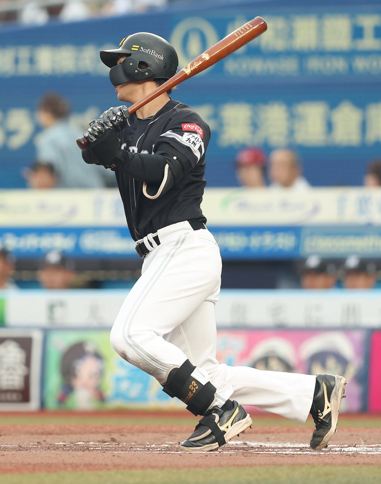 ロッテ対ソフトバンク　2回表ソフトバンク1死、二塁打を放つ広瀬隆太（撮影・河田真司）
