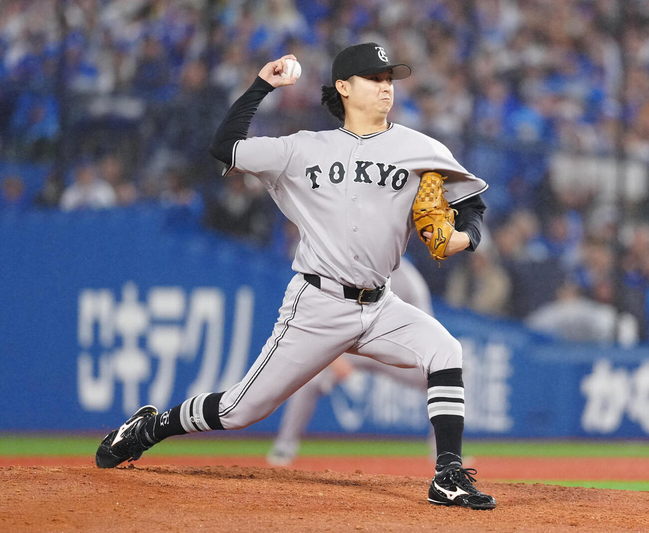 DeNA対巨人　巨人3番手の田中瑛斗（撮影・江口和貴）