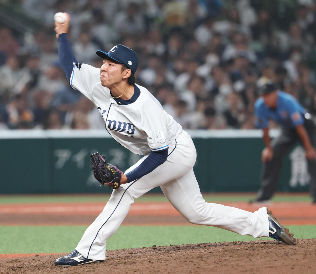 西武対日本ハム　西武4番手で登板し力投する成田晴風（撮影・増田悦実）