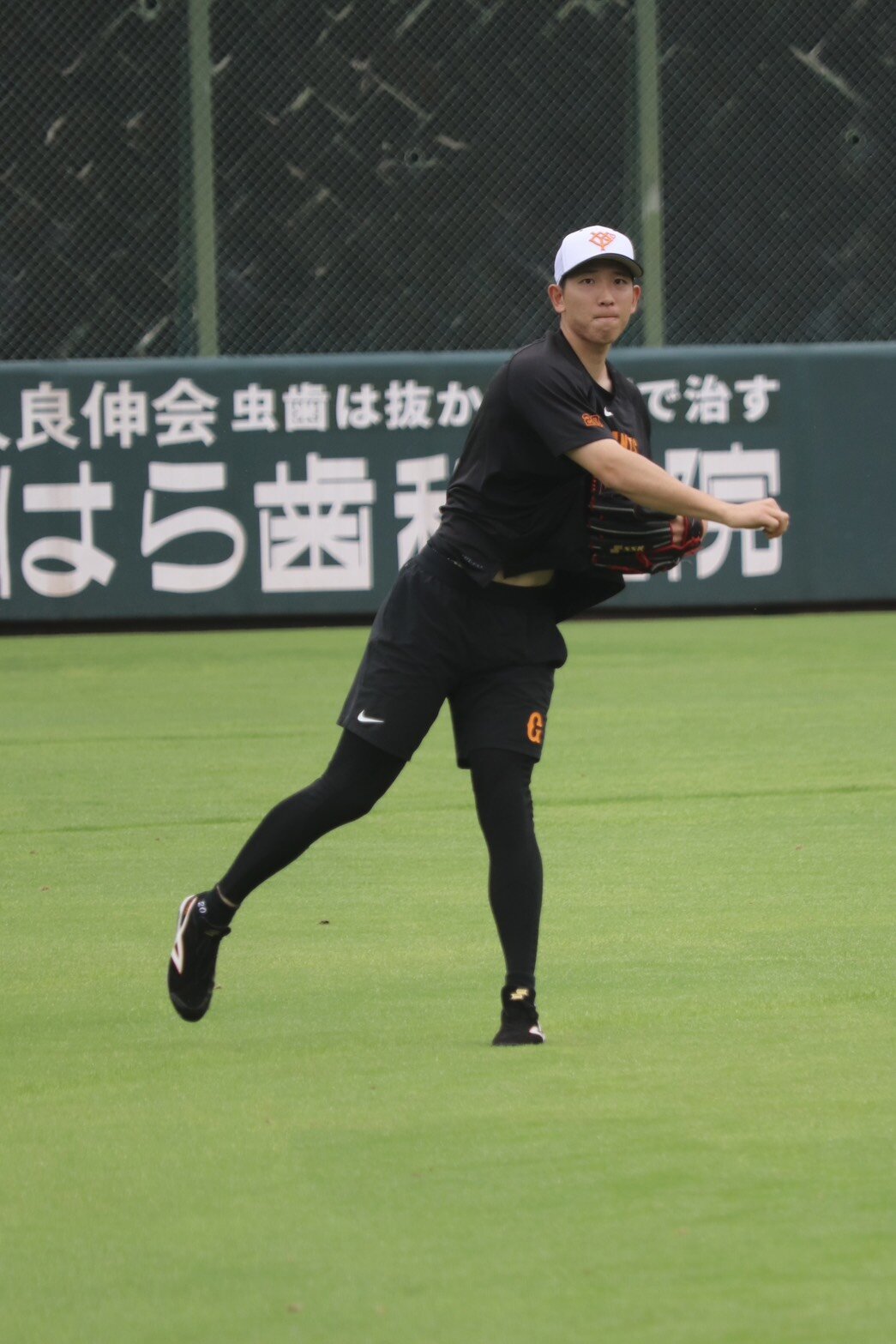ジャイアンツ球場で調整する巨人戸郷翔征