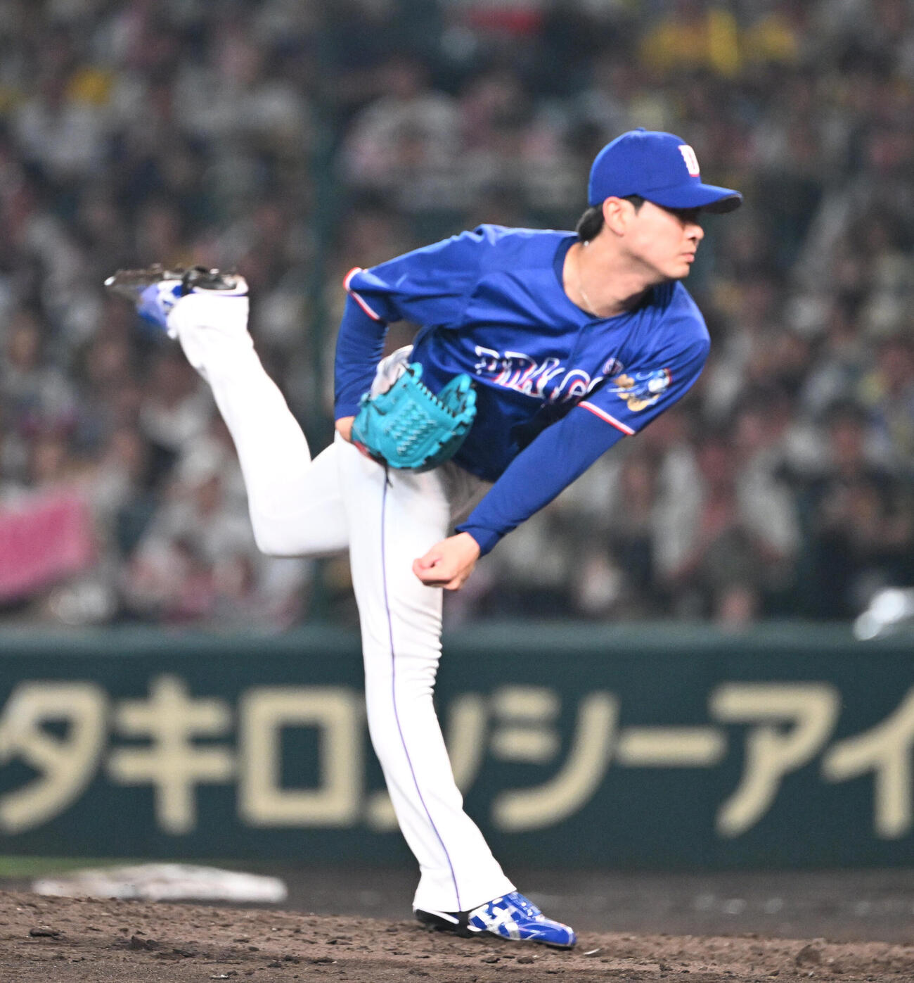 阪神対中日　8回に登板する中日吉田聖弥（撮影・和賀正仁）＝2026年6月30日、甲子園