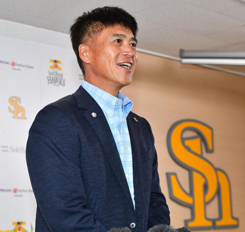 【ソフトバンク】佐々木麟太郎「感謝の気持ち」ホークスとの面談　球団は背番号１を提示 - プロ野球 : 日刊スポーツ