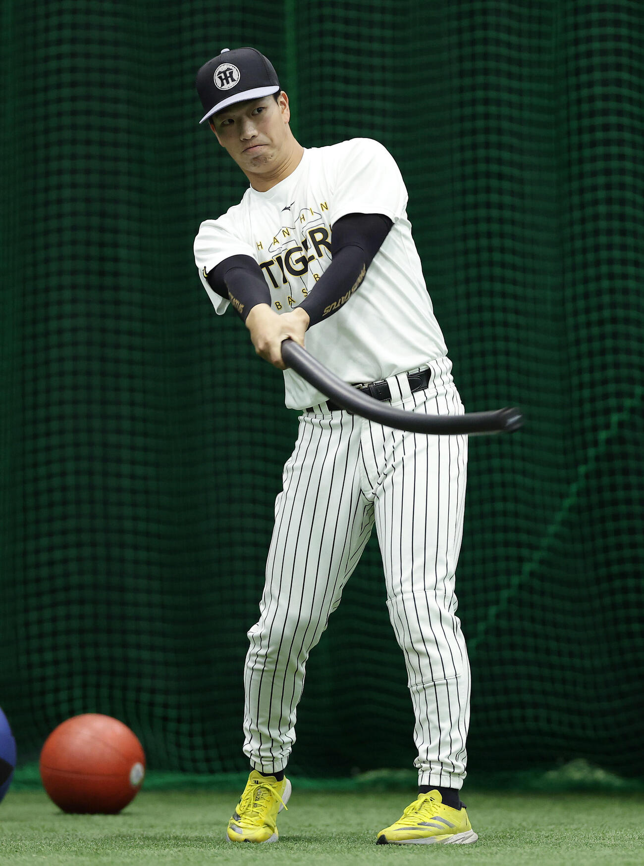 阪神対中日　1軍に合流した阪神百崎蒼生（撮影・前田充）