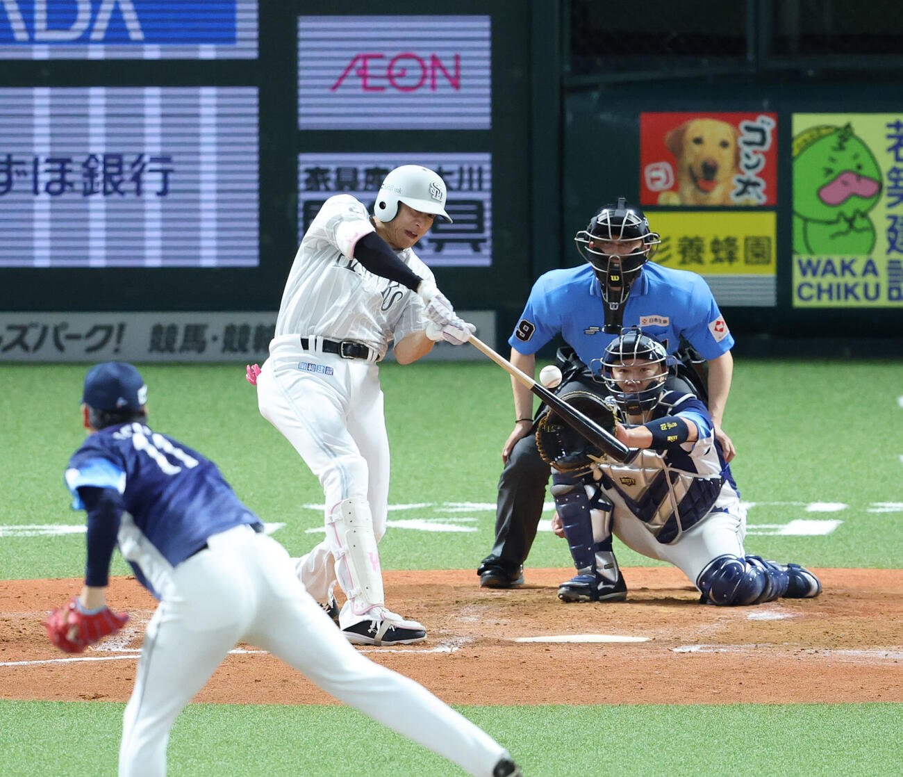 ソフトバンク対西武　5回裏ソフトバンク無死、柳田悠岐は右越え本塁打を放つ（撮影・梅根麻紀）