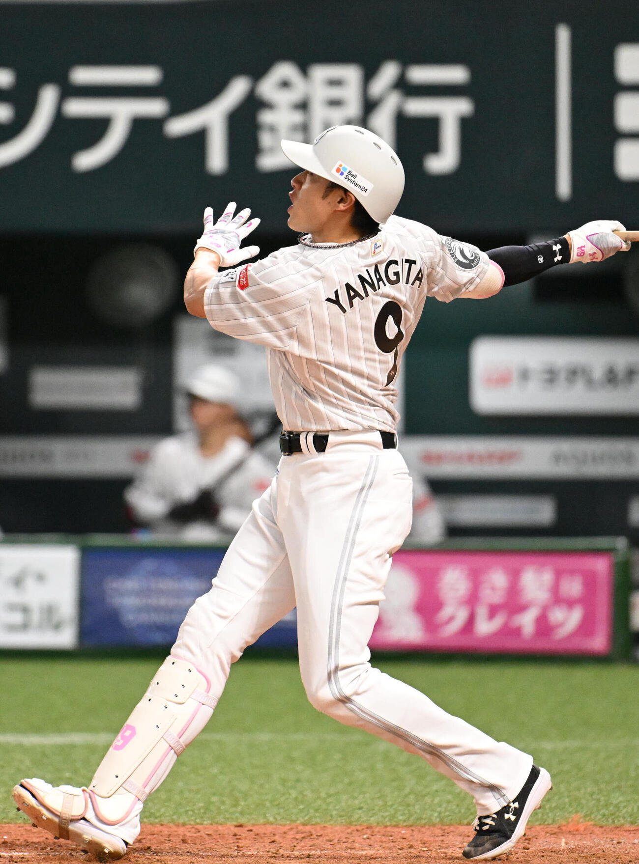 ソフトバンク対西武　5回裏ソフトバンク無死、柳田悠岐は右越えに本塁打を放つ（撮影・林敢治）
