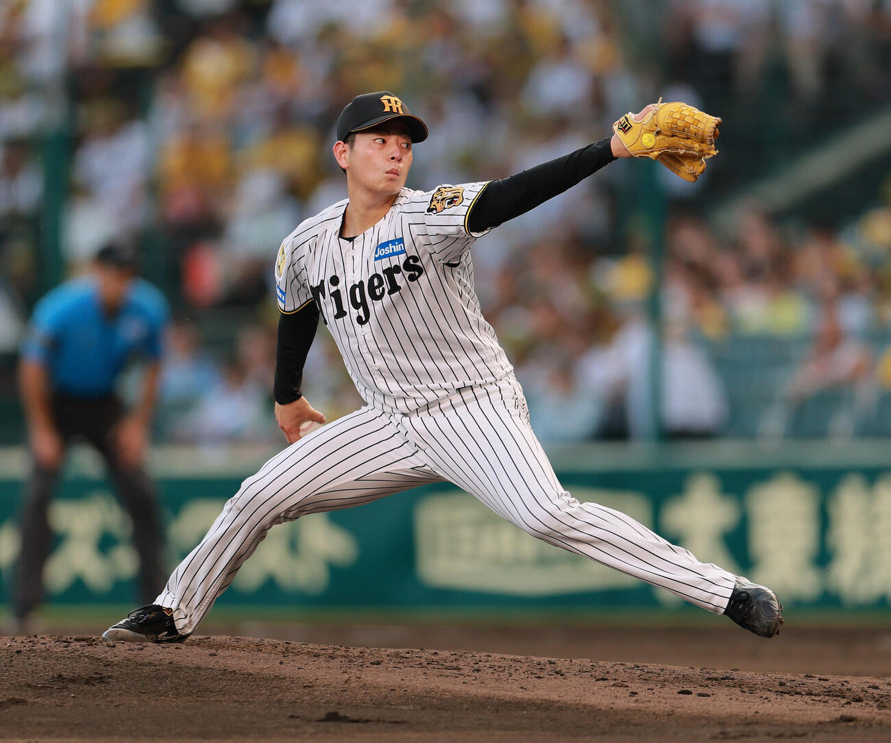 阪神対中日　プ力投する阪神先発の下村海翔（撮影・上山淳一）