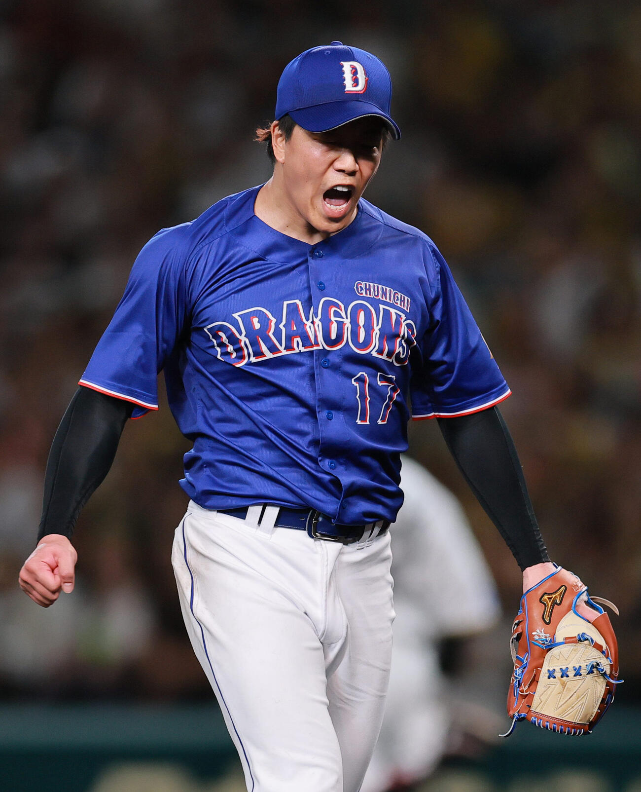 阪神対中日　6回裏阪神2死満塁、柳裕也は浜田太貴を三ゴロに仕留め雄たけびを上げる（撮影・上山淳一）