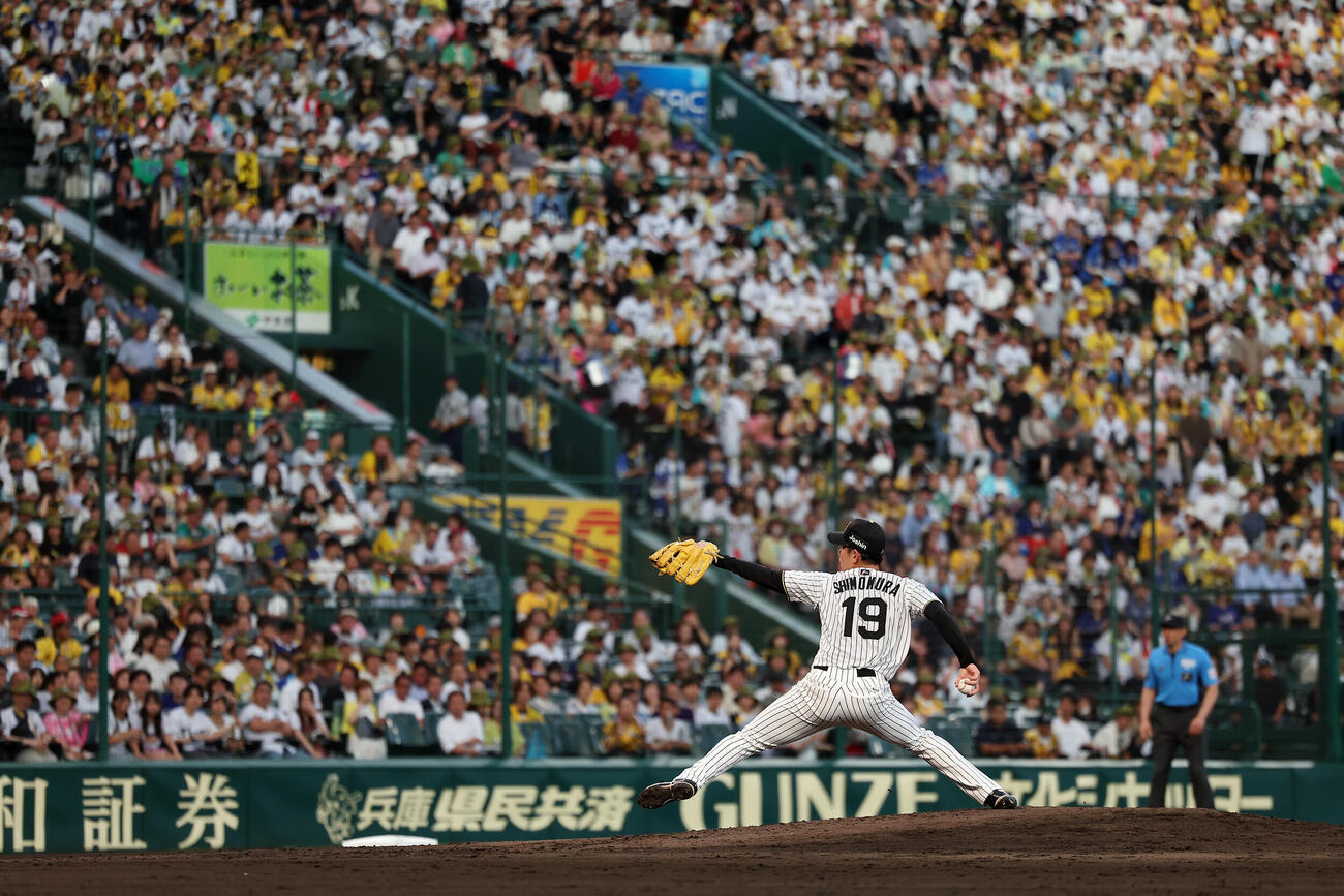阪神対中日　力投するプロ初登板の阪神下村海翔（撮影・前田充）