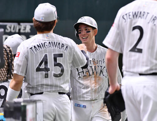 ソフトバンク】今季2度目の6連勝！川瀬晃V三塁打、スチュワート6回
