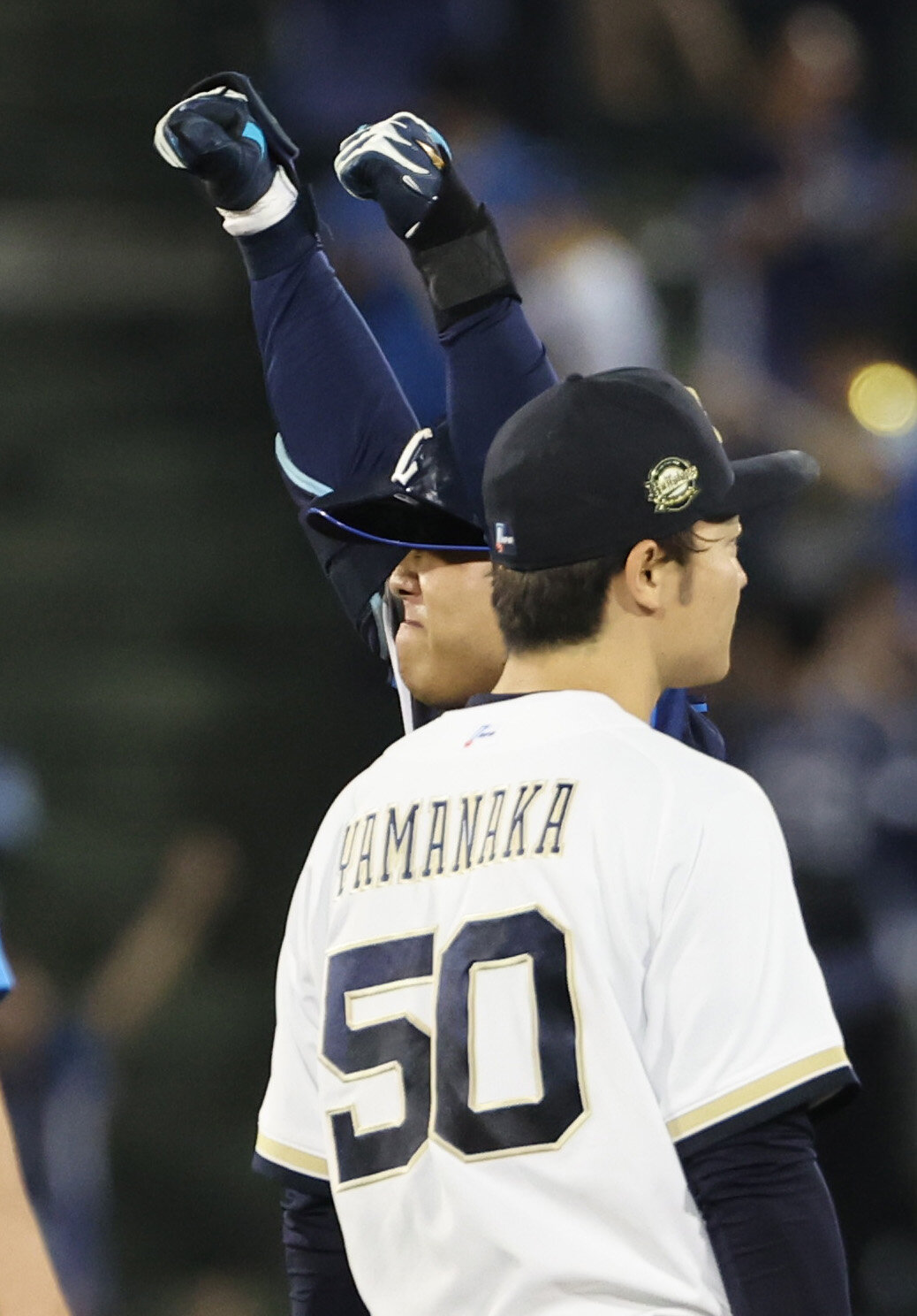オリックス対西武　8回表西武2死二塁、蛭間拓哉は適時二塁打を放ちベンチに向かってガッツポーズ（撮影・西尾就之）