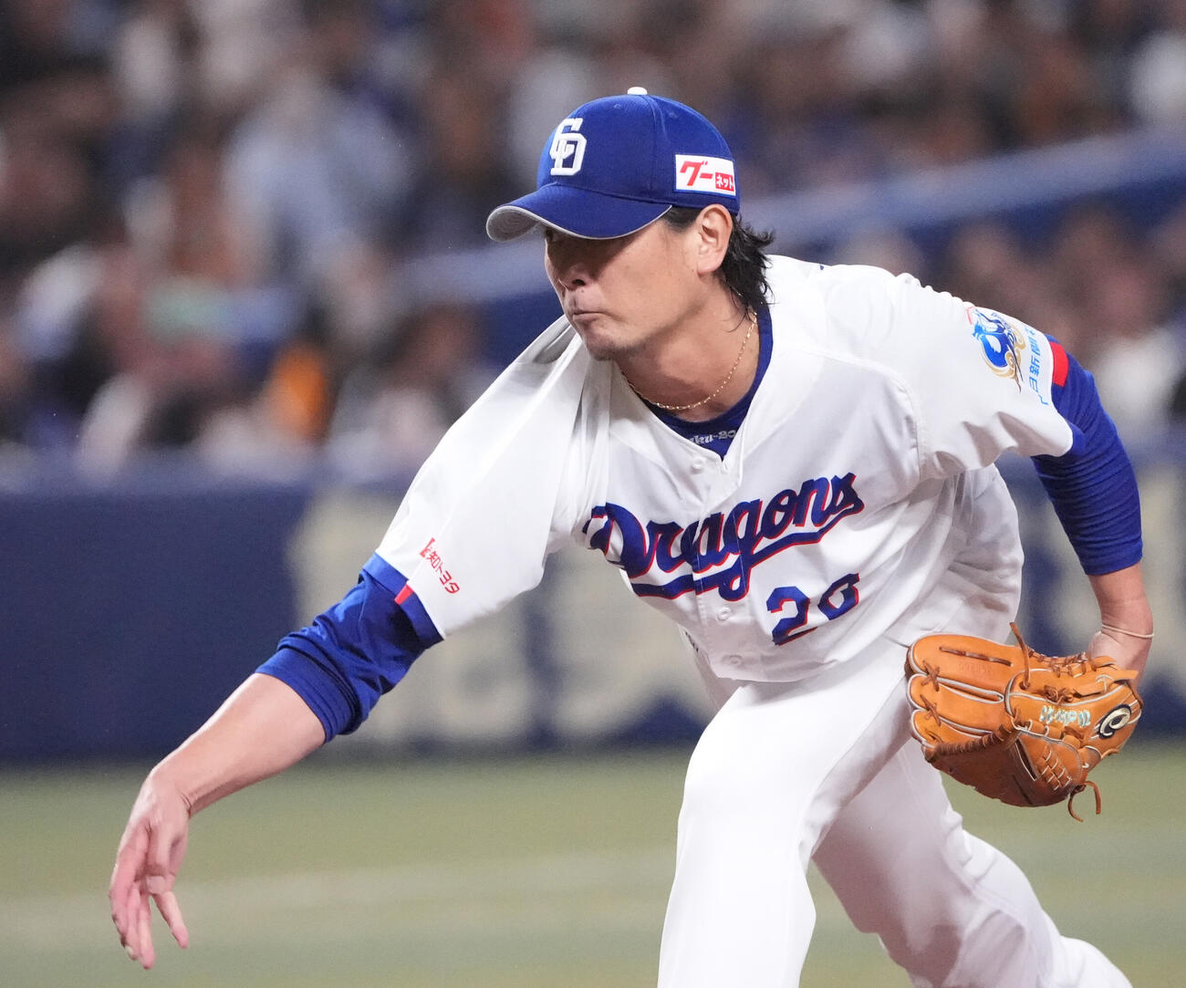 中日対巨人　1回表、登板する中日先発の涌井秀章（撮影・森本幸一）