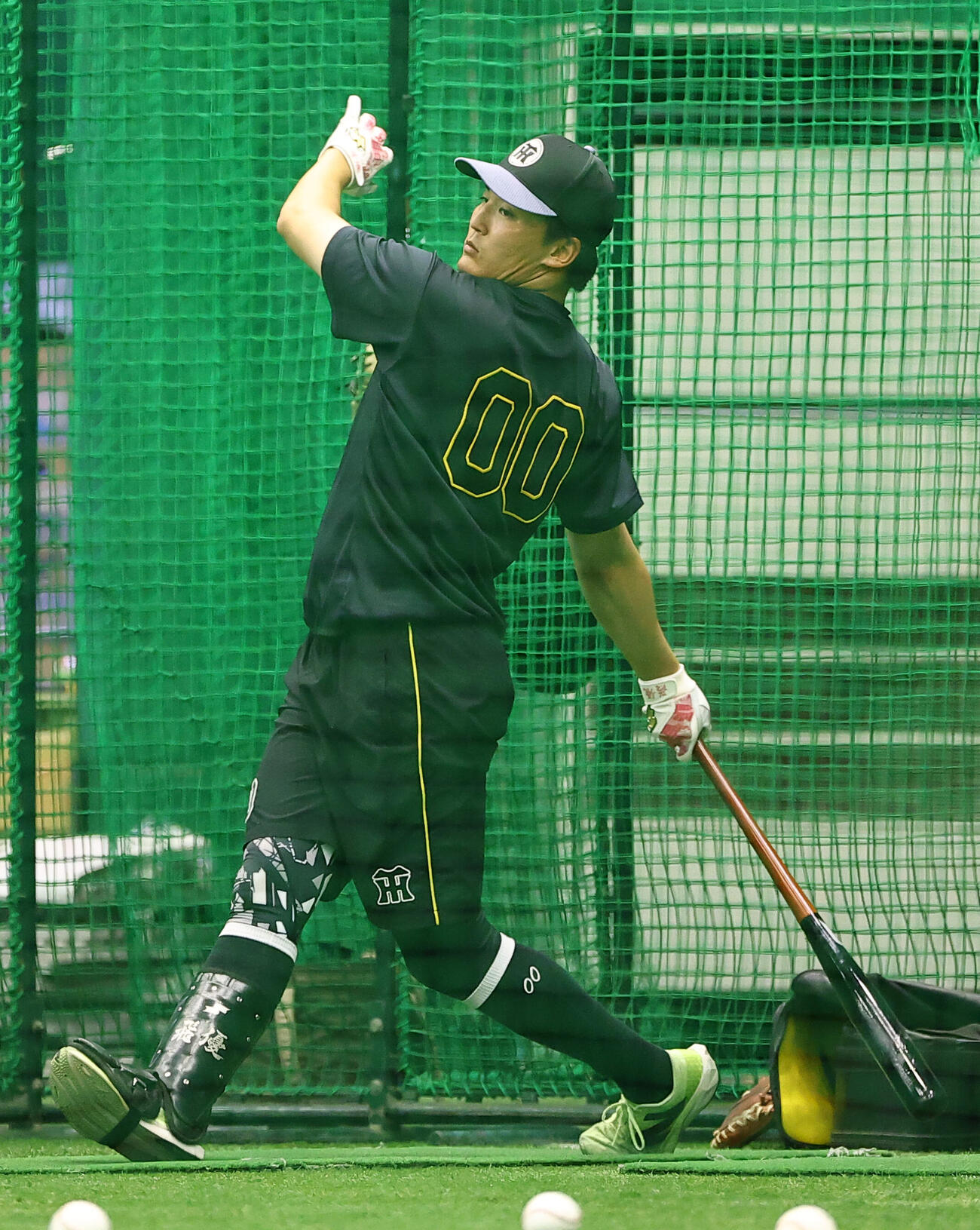 阪神対広島　打撃練習をする元山飛優（撮影・上田博志）