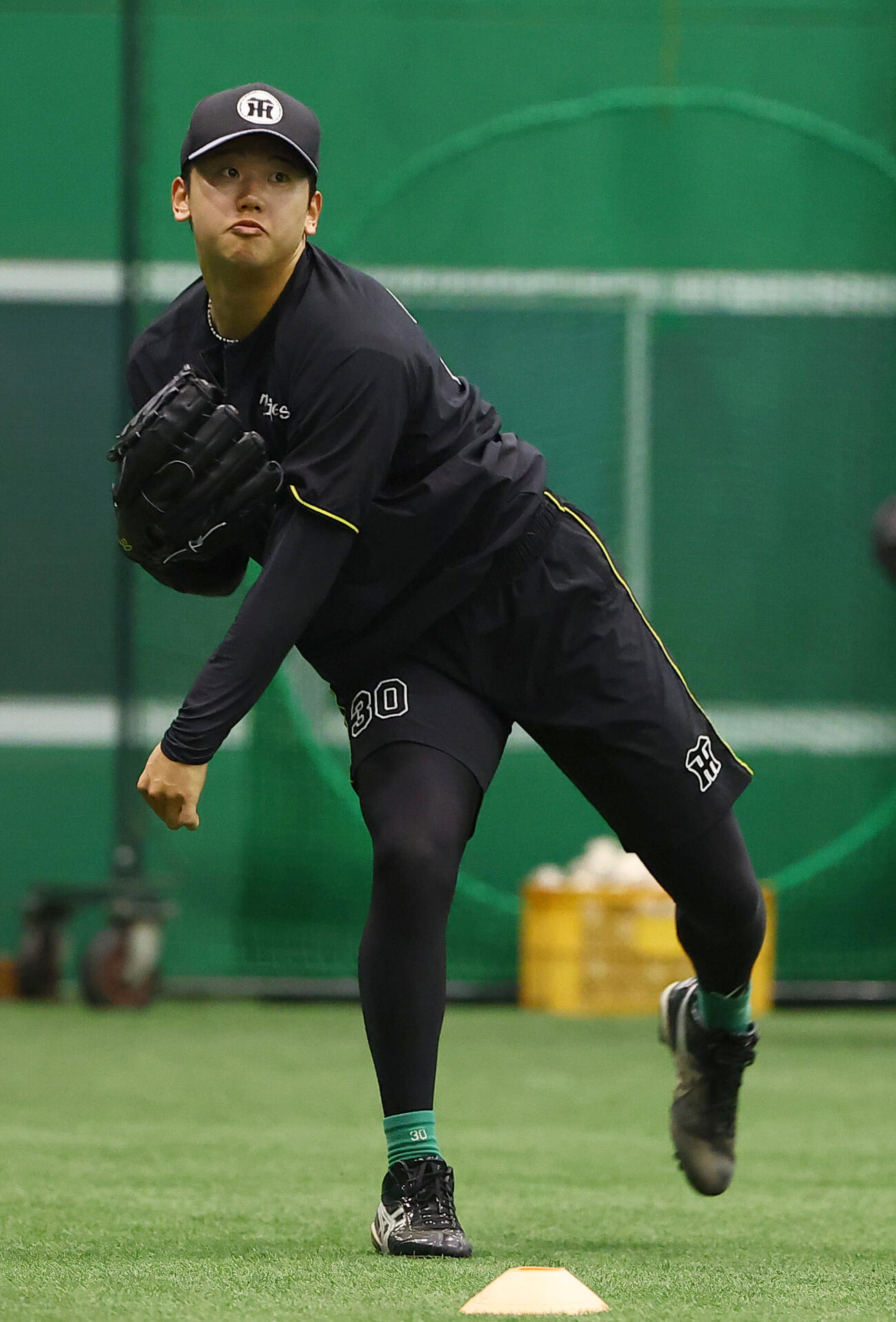 阪神対広島　キャッチボールをする門別啓人（撮影・上田博志）