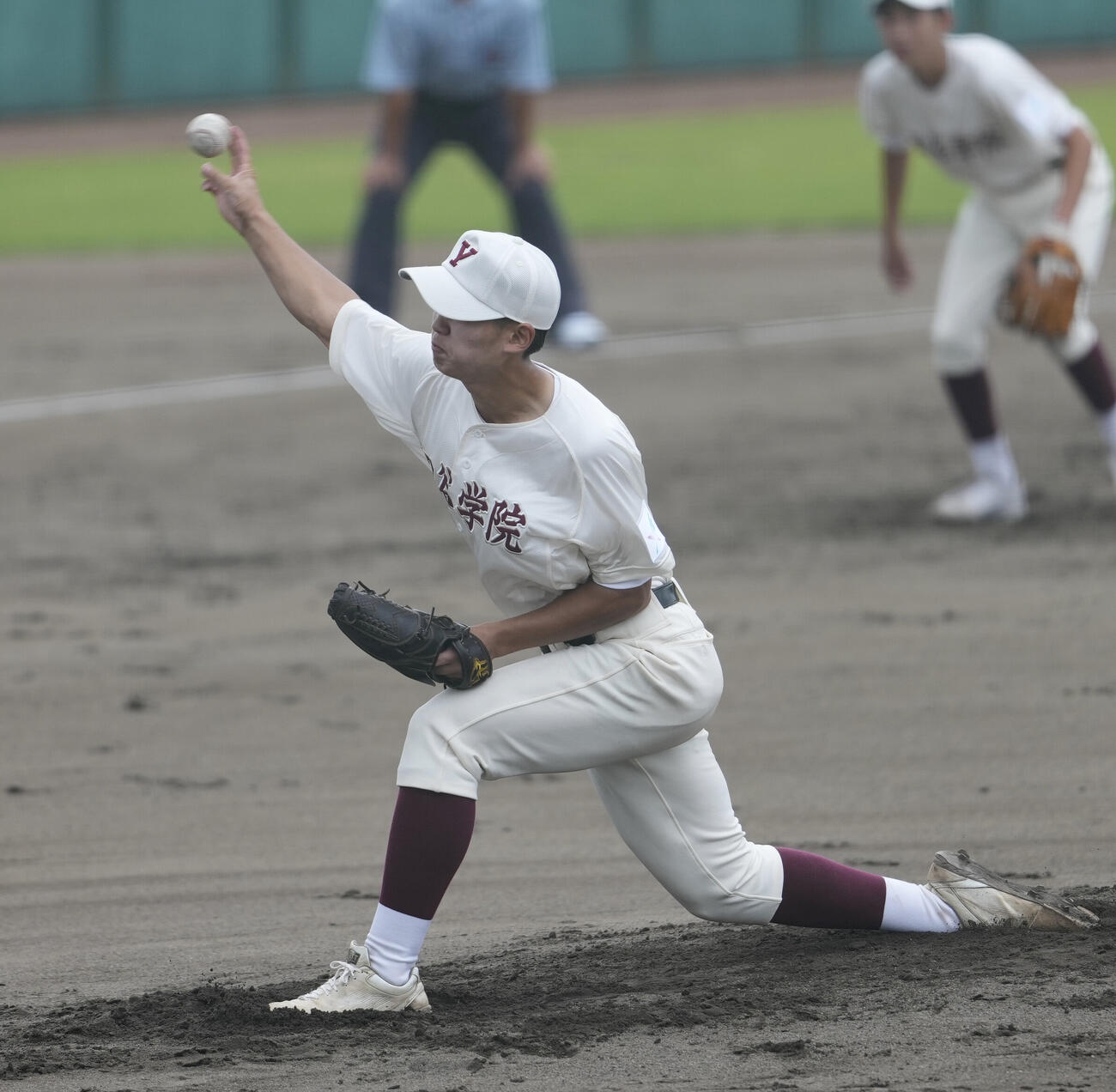 四谷学院対つくば秀英　力投する四谷学院先発の松本颯志（撮影・小島史椰）