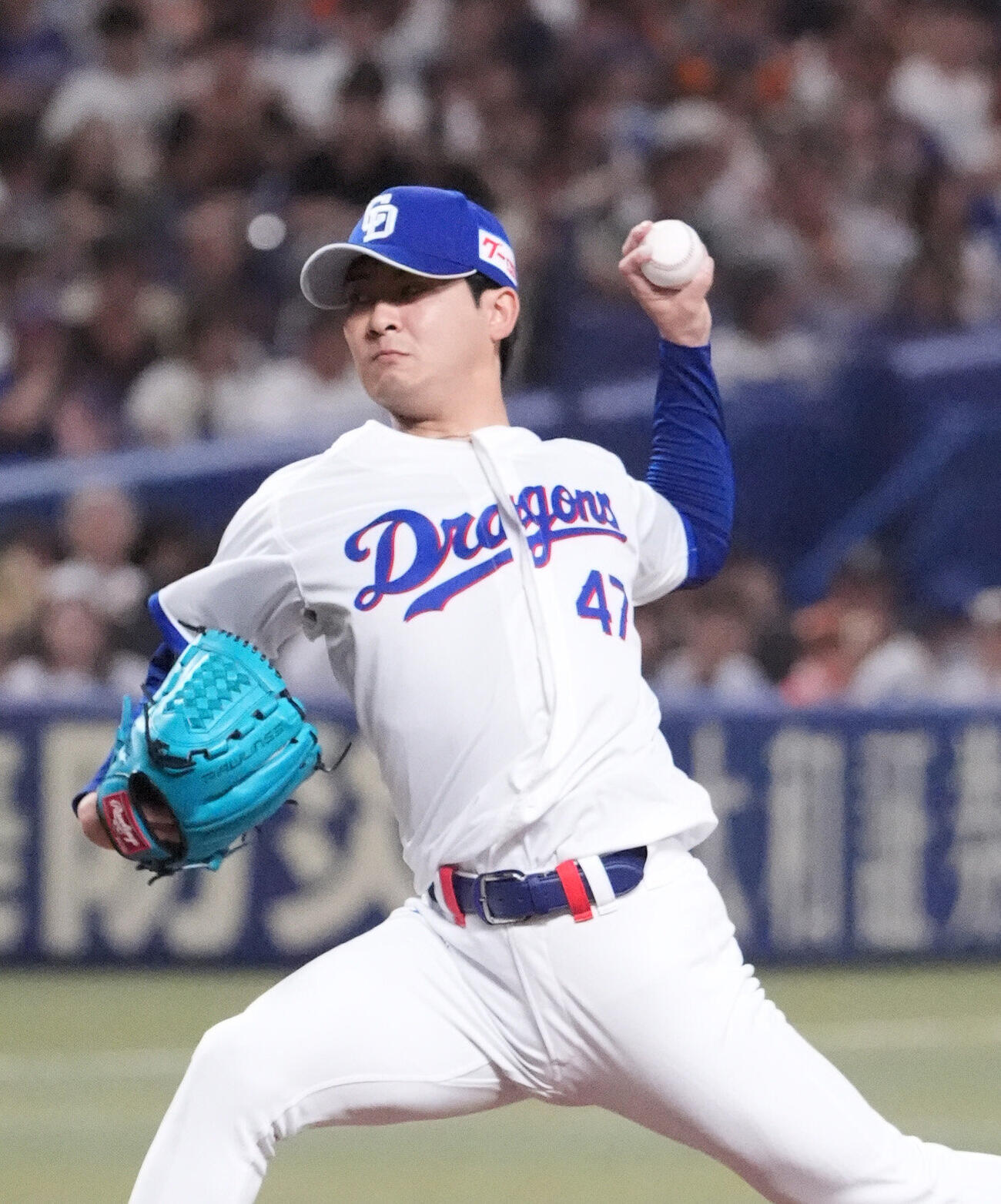 中日対巨人　9回表、中日3番手で登板する吉田聖弥（撮影・森本幸一）