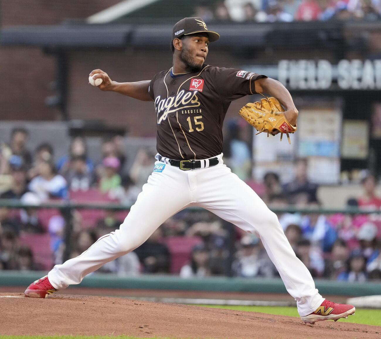日本ハム戦に先発した楽天・コントレラス＝楽天モバイルパーク