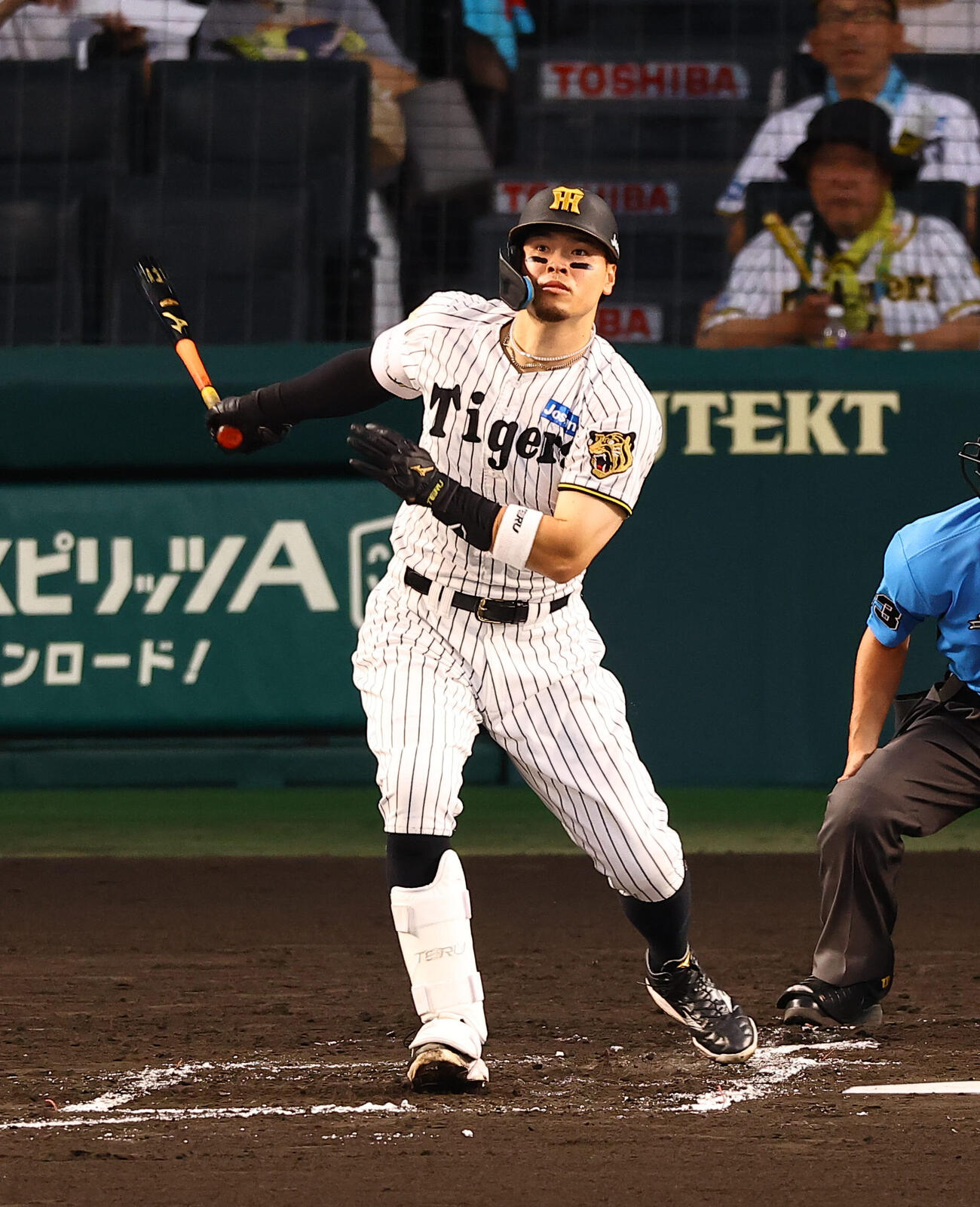阪神対広島　2回裏阪神無死、佐藤輝明は安打を放つ（撮影・上田博志）