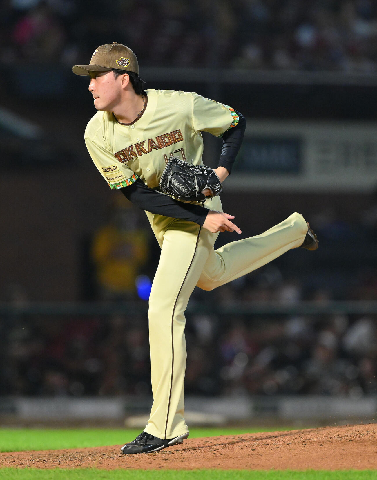 楽天対日本ハム　5番手で登板し力投する日本ハム柳川大晟（撮影・滝沢徹郎）