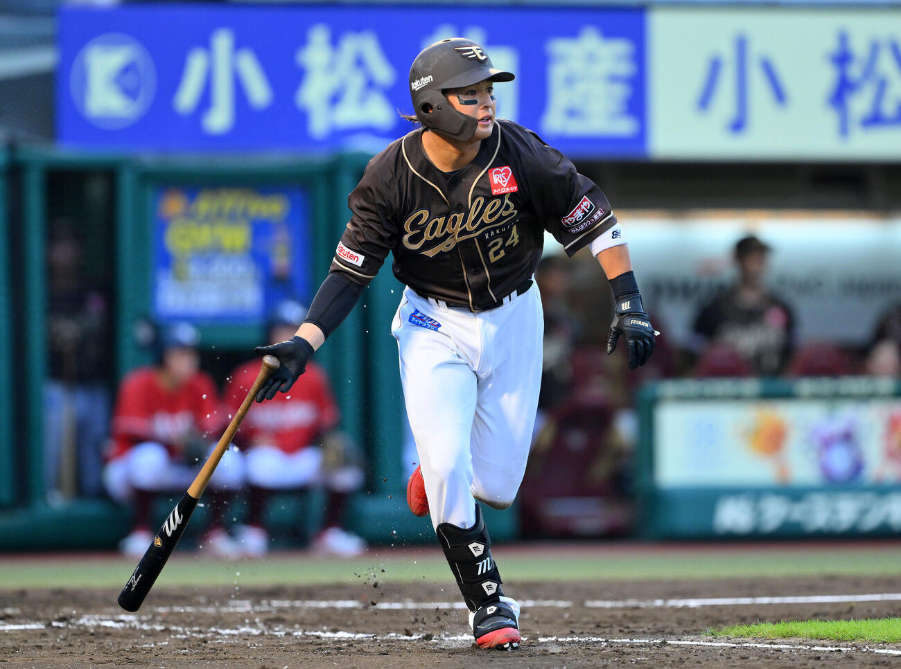 楽天対日本ハム　2回裏楽天1死満塁、、黒川史陽は犠飛を放つ（撮影・滝沢徹郎）