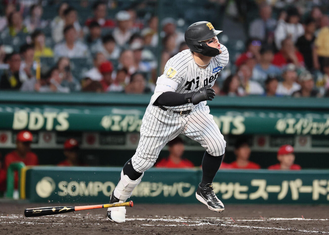 阪神対広島　2回裏阪神無死、佐藤輝明は安打を放つ（撮影・宮崎幸一）