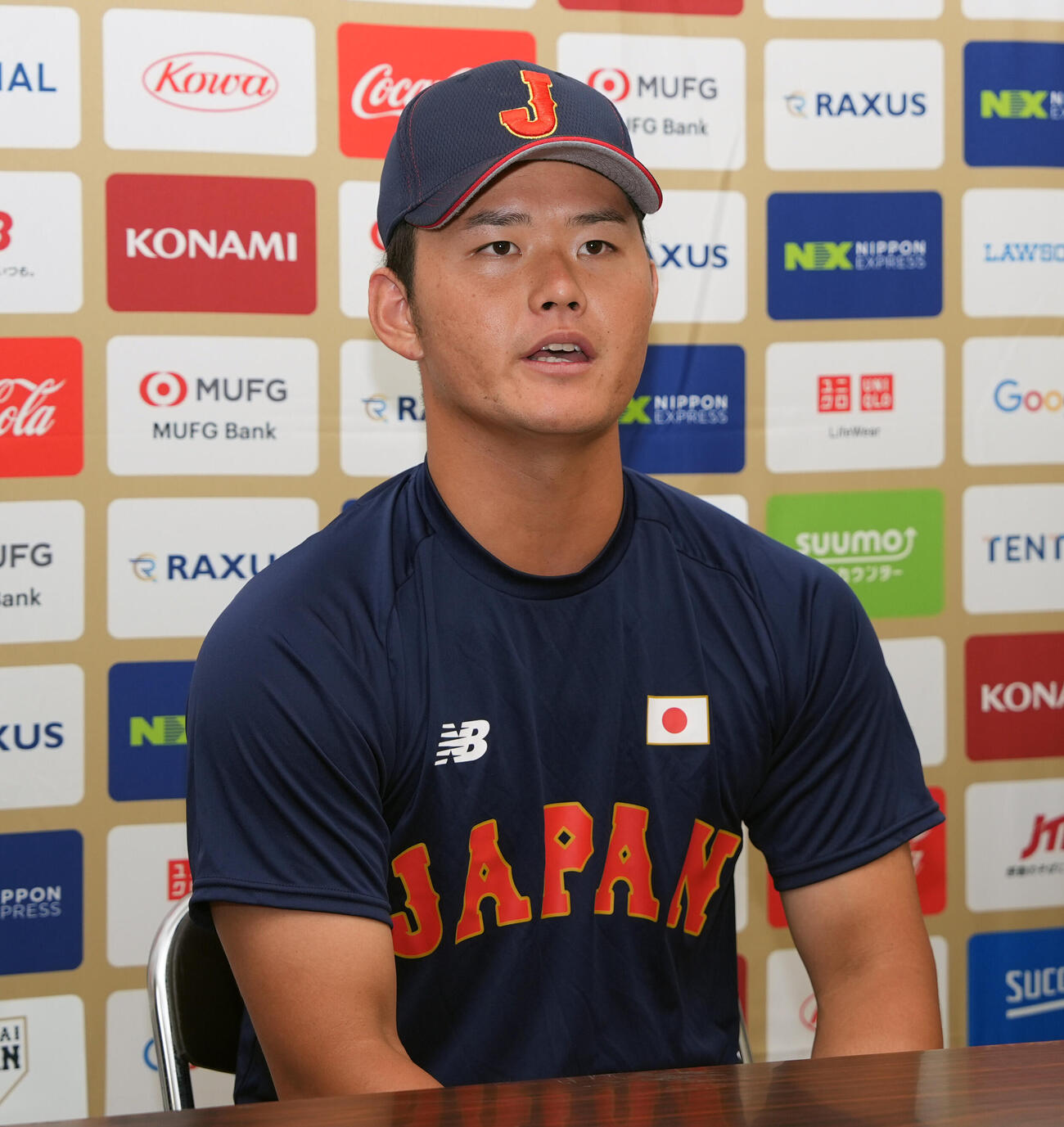 練習後に会見で意気込みを語る青学大・渡部海（撮影・小島史椰）
