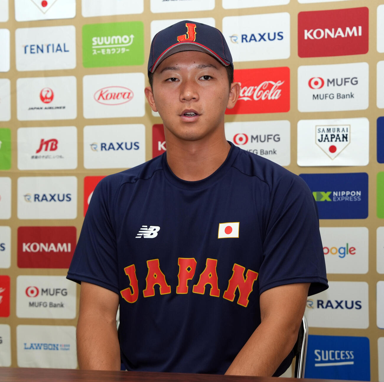 練習後に会見で意気込みを語る青学大・鈴木泰成（撮影・小島史椰）