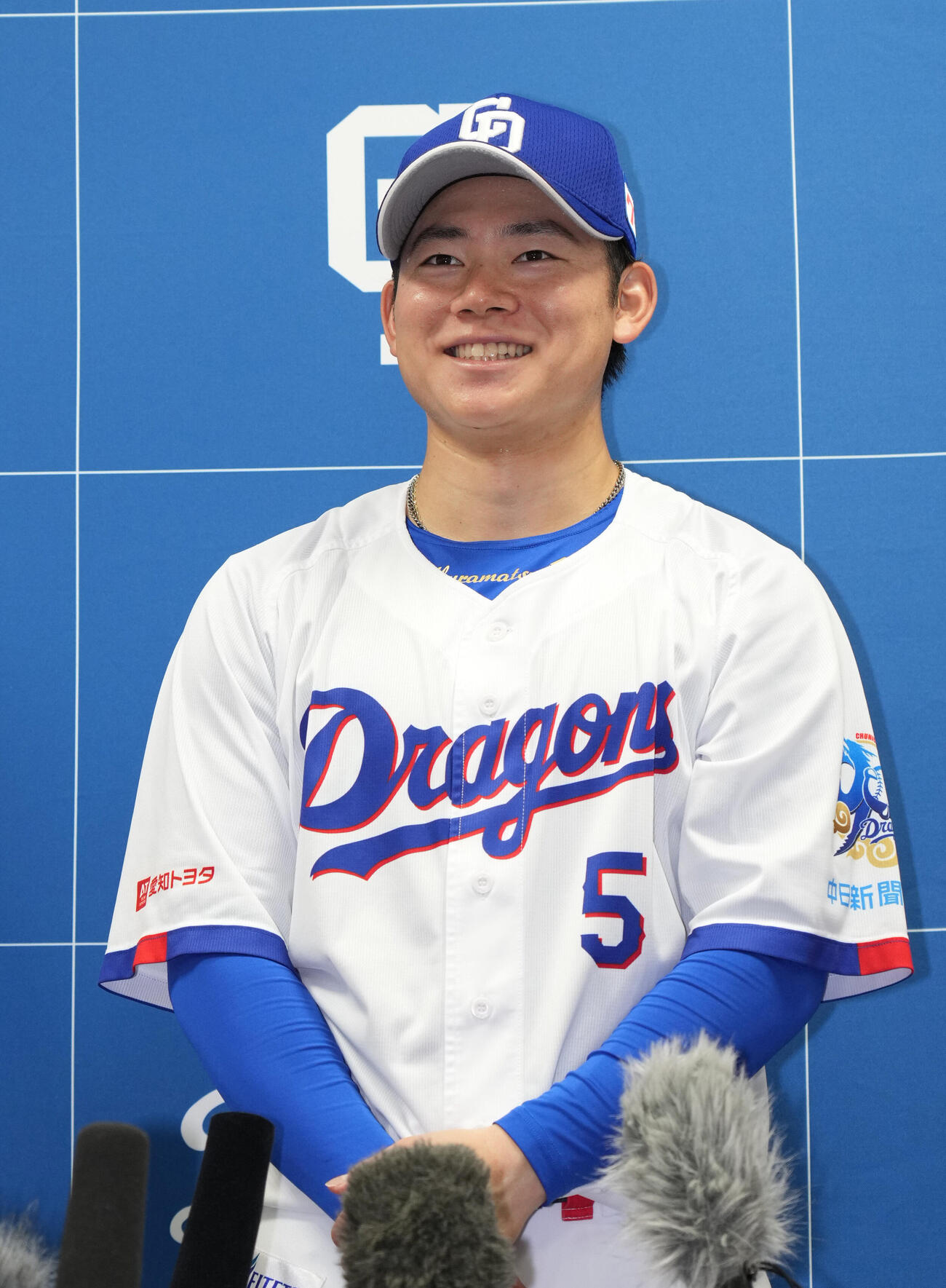 マイナビオールスターゲーム2026に選出され会見する村松開人（撮影・森本幸一）