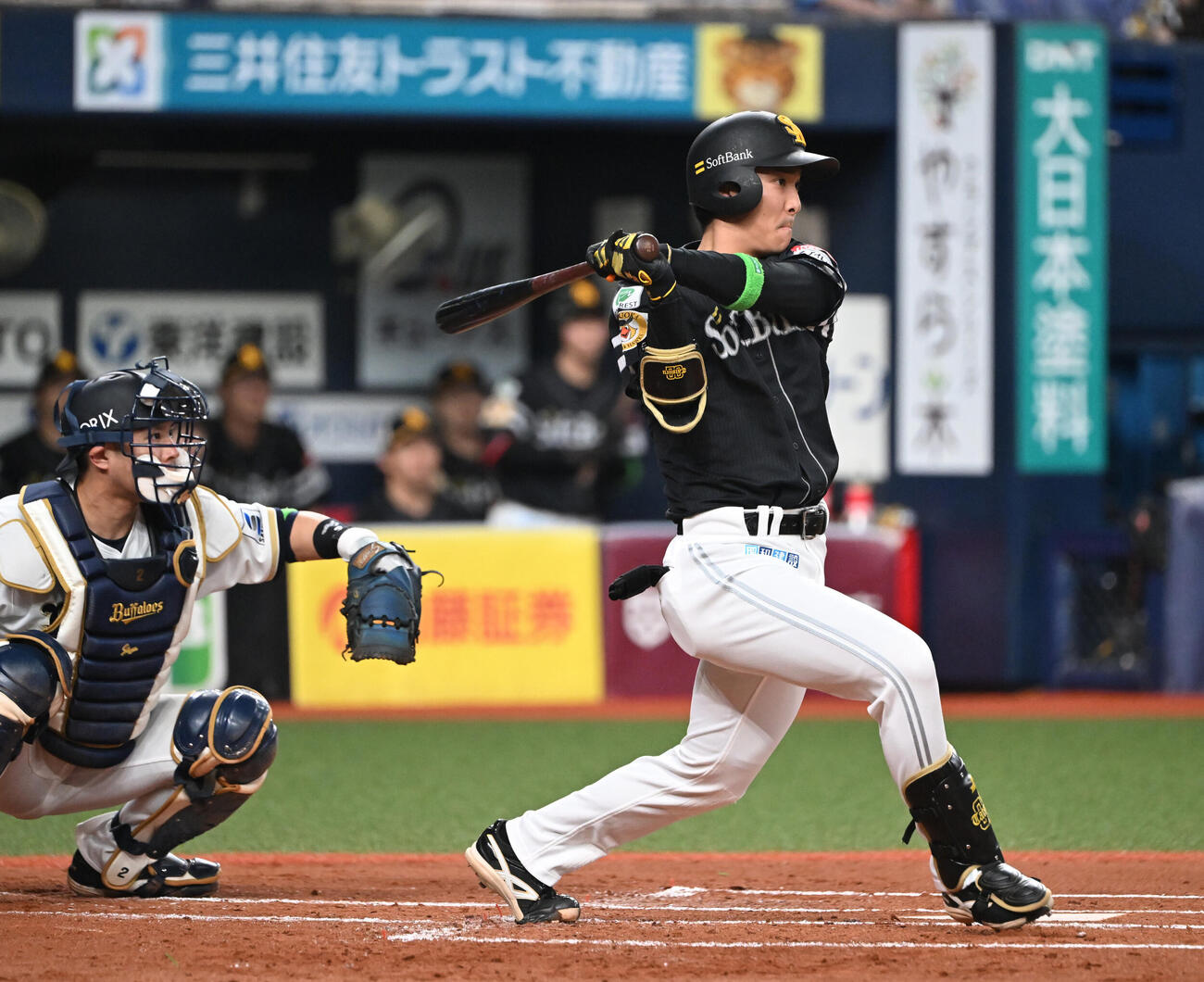 オリックス対ソフトバンク　2回表ソフトバンク1死一、三塁、右前適時打を放つ柳町達（撮影・和賀正仁）＝2026年7月7日、京セラ　